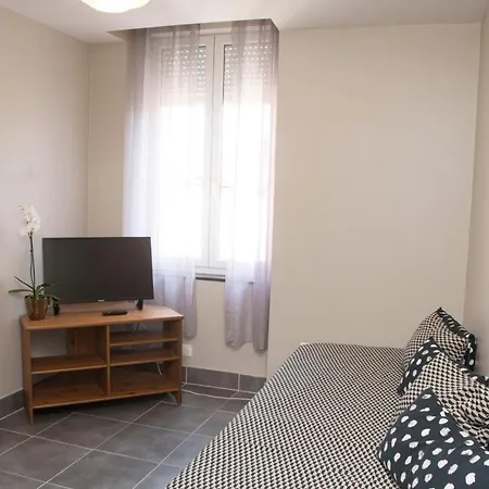 Le Clos De Manon * 卡尔卡松